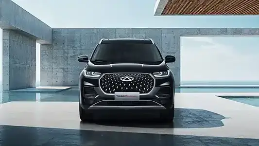 شيري تيجو 8 برو ماكس 2025 في الإمارات: اس يو في عائلية بتجهيزات غنية وسعر منافس